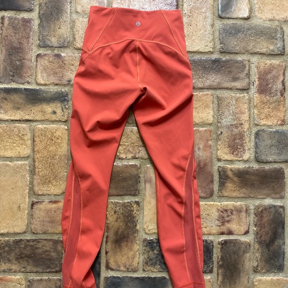 Lululemon size 4 leggings - Picture 1 of 6